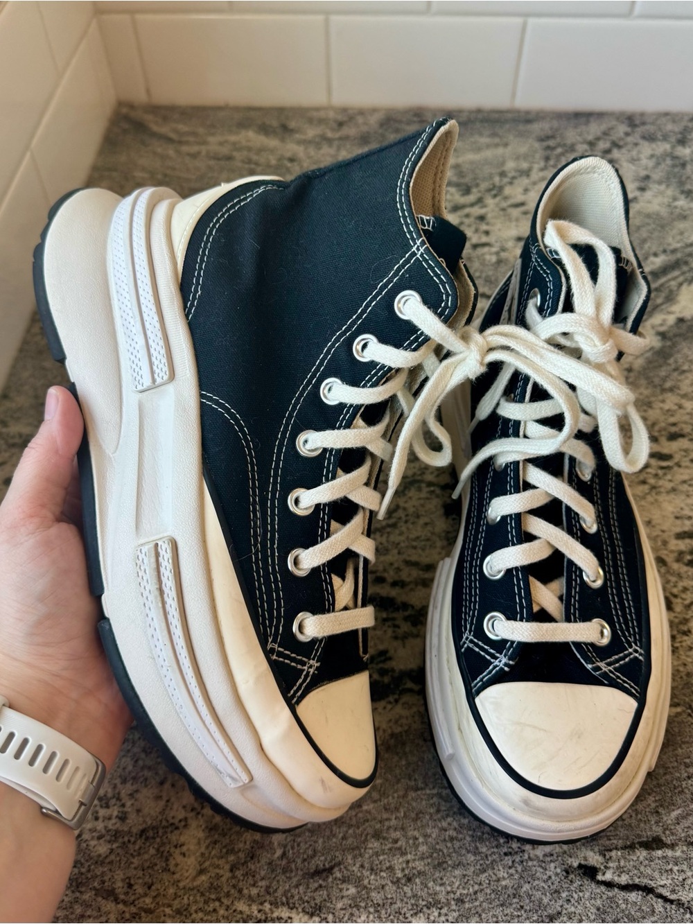 Converse Run Star Legacy CX High-Top Platforms in black. W 7. EUC